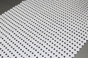 画像2: 紺豆!祭り手ぬぐいの定番です。豆絞り手ぬぐい「紺」祭り手拭いの定番! (2)