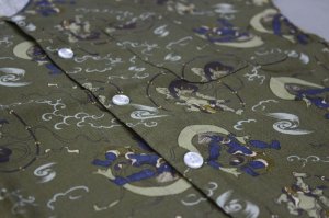 画像2: 鯉口シャツ【最終処分価格】グリーン系に風神雷神：オリジナル鯉口シャツです (2)