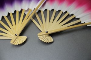 一般的な金属カナメ