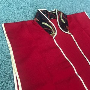 画像3: 陣羽織【赤】ゲキヤスの理由ですか？　メーカー製品ではなくメーカー工場を使ったロット発注なのです！ (3)