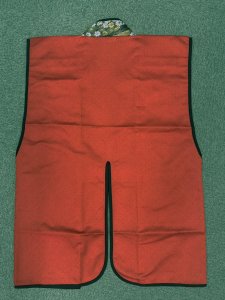 画像3: 陣羽織 簡易陣羽織をお値段以上の高級陣羽織に格上げした、お祭り天国製品 赤生地 紗綾形地紋の高級見栄え (3)